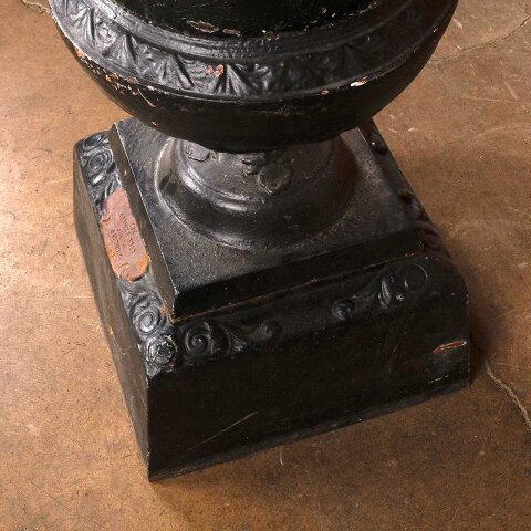 #55827 Kramer Bros. Cast Iron Garden Urn & Pedestal image 8