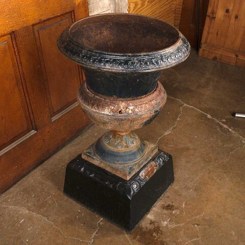 #55828 21" Antique Cast Iron Garden Urn & Pedestal image 8