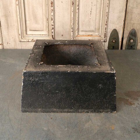 #55838 Antique Cast Iron Garden Urn Pedestal Base image 2