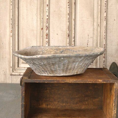 #55846 Salvaged Antique Lead Garden Statue Bowl image 2