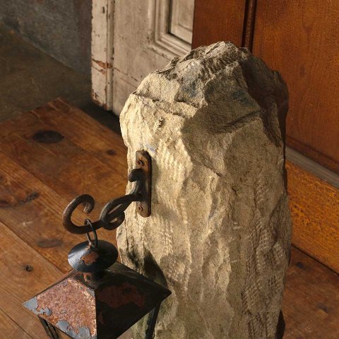 #55870 26" Cut Stone Garden Post w/ Cast Iron Hook image 5